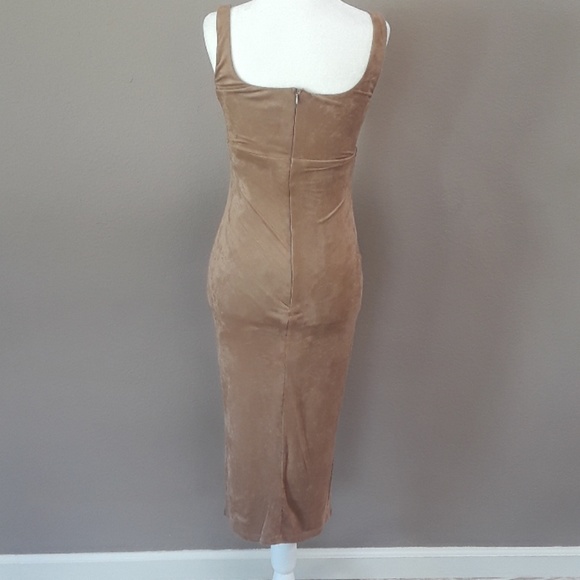 Va va voom dress - Picture 2 of 6